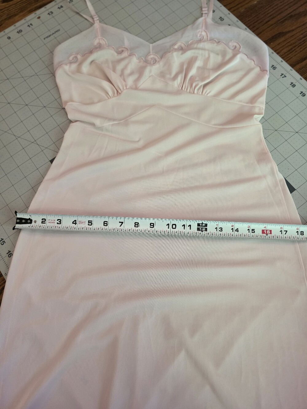 Vintage 1950s Baby Pink‎ Embroidered Slip Dress Knee Length Mid-Century Medium - Picture 13 of 14